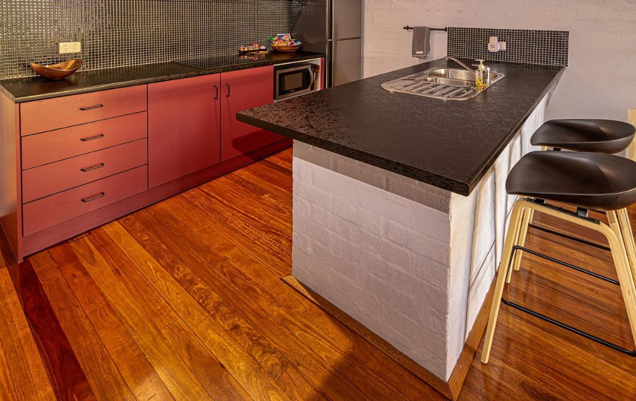 Aparthotel Great Escape Lofts Gloucester Esterno foto